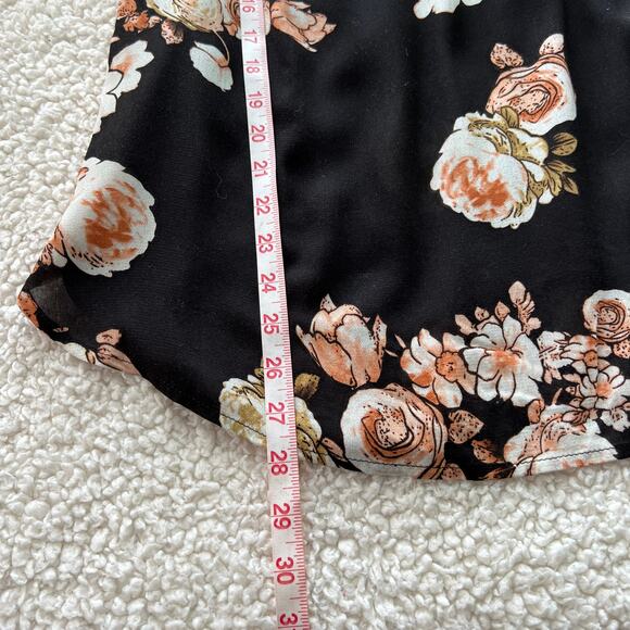 Jella C Black Floral Blouse Medium - Picture 8 of 9